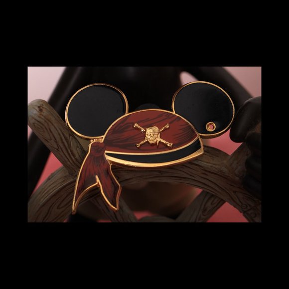 Disney Jewelry - Mickey Ear Hat Pin - Pirates of the Caribbean